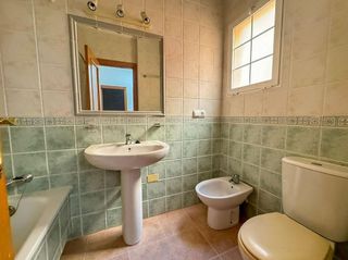 Casa adosada en venta en La Siesta - El Salado - Torreta en Torrevieja