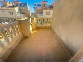 Casa adosada en venta en La Siesta - El Salado - Torreta en Torrevieja