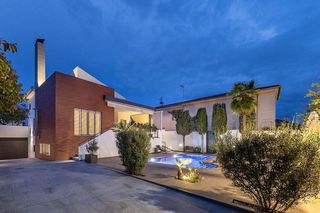 Chalet en venta en Gójar