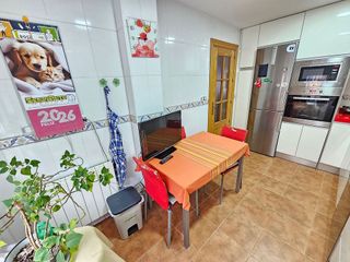 Casa adosada en venta en Avda. De los Ogíjares en Armilla