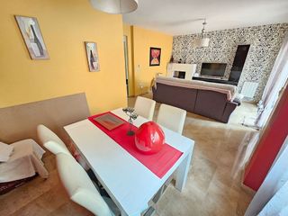 Casa adosada en venta en Avda. De los Ogíjares en Armilla