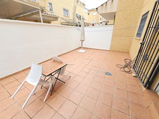 Casa adosada en venta en Avda. De los Ogíjares en Armilla