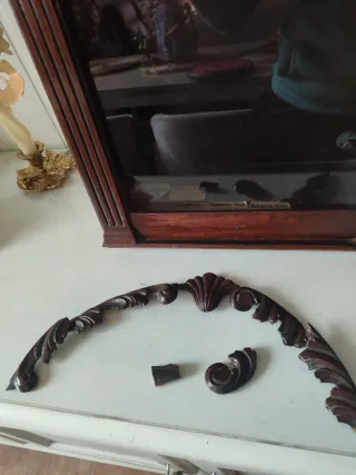 Capilla antigua / Hornacina de madera