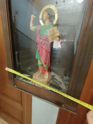 Capilla antigua / Hornacina de madera