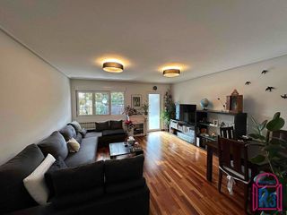 Casa adosada en venta en Villaquilambre