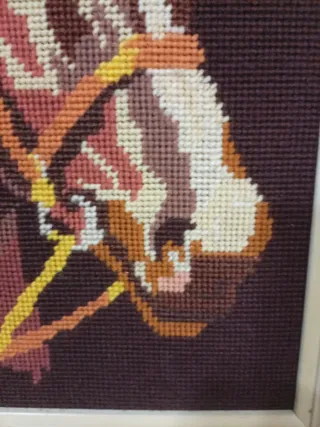 Antico quadro ricamato a mano cavallo