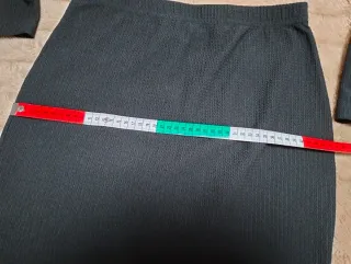 Conjunto entallado falda