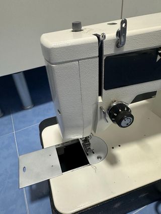 Máquina de coser para piezas