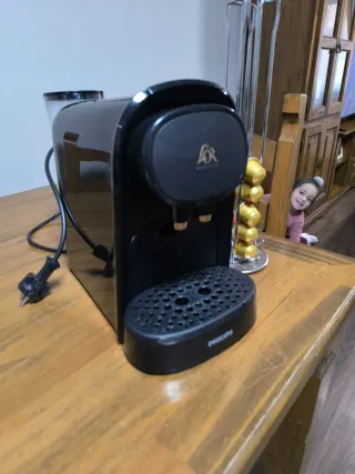 Cafetera Philips L'OR Barista Negra