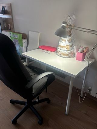 Mesa IKEA LINNMON/ADILS 100x60cm Flexo y silla