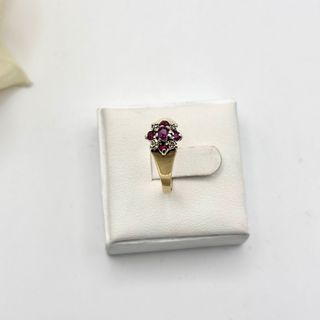 Anillo oro 9kt con rubíes y diamantes