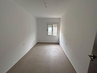 Casa adosada en venta en Zubia (La)