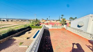 Casa en venta en La Siesta - El Salado - Torreta en Torrevieja
