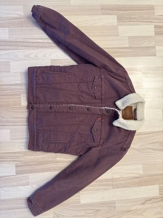 Chaqueta Levi's con borrego morada