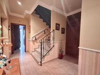 Casa adosada en venta en Carolina (La)