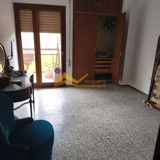 Piso en venta en Linares