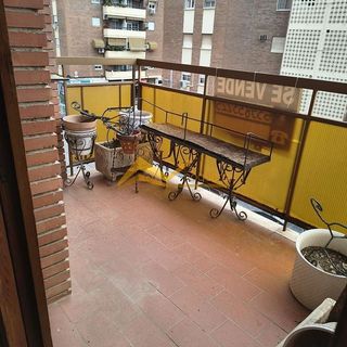 Piso en venta en Linares