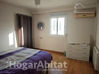 Piso en venta en El Castellar-L´Oliveral en Valencia
