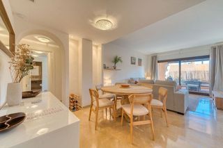 Piso en venta en Puerto de la Duquesa en Manilva