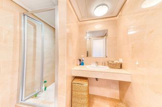 Piso en venta en Puerto de la Duquesa en Manilva