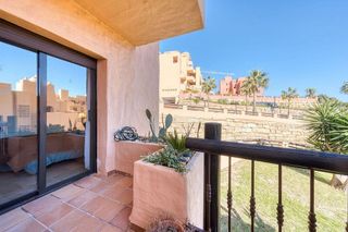 Piso en venta en Puerto de la Duquesa en Manilva