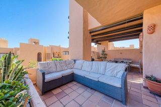 Piso en venta en Puerto de la Duquesa en Manilva