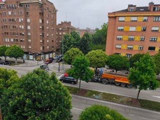 Piso en venta en El Llano en Gijón
