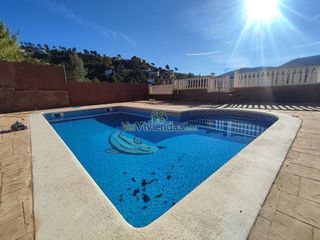 Chalet en venta en Vallirana