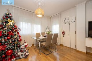 Casa pareada en venta en Ogíjares