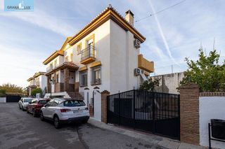 Casa pareada en venta en Ogíjares