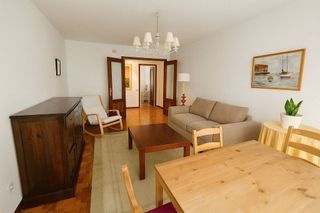 Piso en alquiler en Numancia - San Fernando en Santander