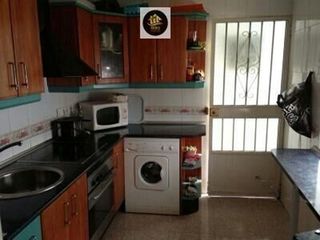 Casa adosada en venta en Peñamefecit - Avda Barcelona en Jaén