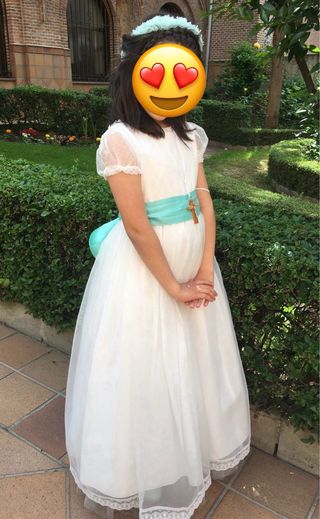 Vestido de comunión blanco con fajín verde