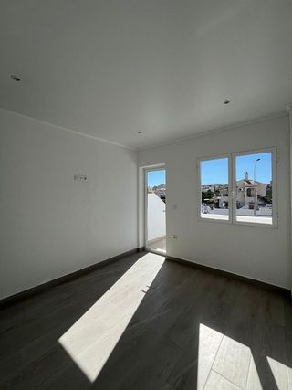 Casa adosada en venta en Nueva Torrevieja - Aguas Nuevas en Torrevieja