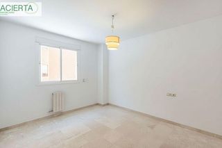 Piso en venta en Camino de Ronda - Rosaleda en Granada