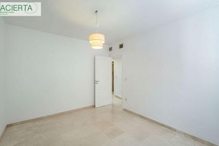 Piso en venta en Camino de Ronda - Rosaleda en Granada