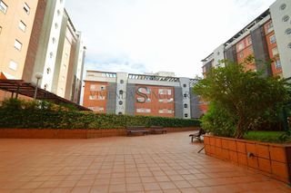 Piso en venta en Colores - Entreparques en Sevilla