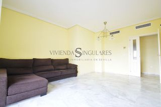 Piso en venta en Colores - Entreparques en Sevilla
