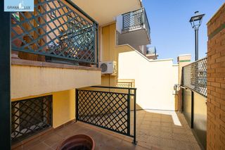 Casa adosada en venta en Ogíjares