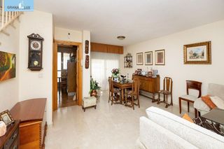Casa adosada en venta en Ogíjares
