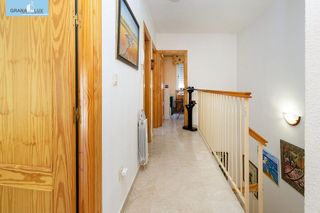 Casa adosada en venta en Ogíjares