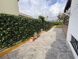 Casa pareada en venta en La Granja-La Colina-Los Pastores en Algeciras