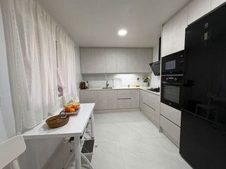 Casa pareada en venta en La Granja-La Colina-Los Pastores en Algeciras