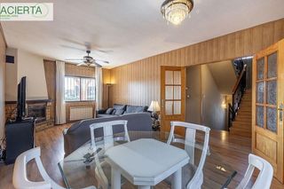 Chalet en venta en Gójar