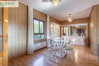 Chalet en venta en Gójar