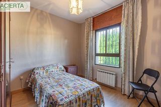 Chalet en venta en Gójar