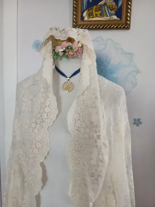 Mantilla de fallera a estrenar