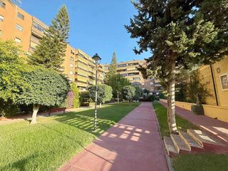 Piso en venta en Puerta Blanca en Málaga