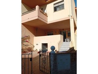 Casa adosada en venta en Salobreña