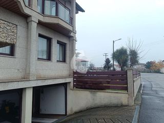 Casa pareada en venta en San Cibrao das Viñas